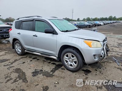 Czwarte zdjęcie samochodu z boku: 2010 TOYOTA RAV4 BASE VIN:JTMBF4DV4AD029645 - miniatura