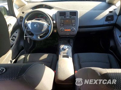 Zdjęcie 8 z 13 samochodu: 2014 NISSAN LEAF S VIN:1N4AZ0CP6EC334791 - miniatura
