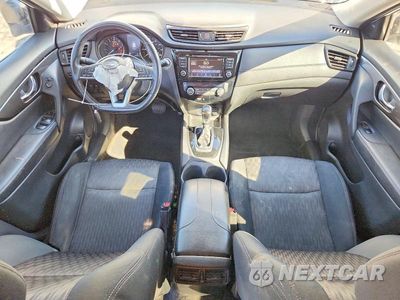 Zdjęcie 8 z 14 samochodu: 2018 NISSAN ROGUE SV VIN:5N1AT2MT1JC799049 - miniatura