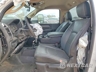 Zdjęcie 7 z 14 samochodu: 2020 RAM 2500 TRADESMAN VIN:3C6MR5AL2LG184684 - miniatura