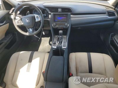 Zdjęcie 8 z 12 samochodu: 2019 HONDA CIVIC LX VIN:19XFC2F65KE025429 - miniatura