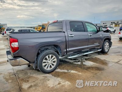 Trzecie zdjęcie samochodu z tyłu: 2017 TOYOTA TUNDRA CREWMAX LIMITED VIN:5TFFW5F11HX219722 - miniatura