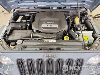 Zdjęcie 11 z 12 samochodu: 2014 JEEP WRANGLER UNLIMITED SPORT VIN:1C4BJWDG1EL158563 - miniatura