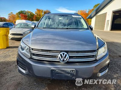 Piąte zdjęcie samochodu w środku: 2016 VOLKSWAGEN TIGUAN S VIN:WVGBV7AX5GW002005 - miniatura