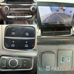 Zdjęcie 12 z 14 samochodu: 2020 FORD EXPLORER XLT VIN:1FMSK7DH3LGB82165 - miniatura