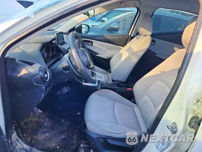 Zdjęcie 7 z 12 samochodu: 2019 TOYOTA YARIS LE VIN:3MYDLBYV8KY502625 - miniatura