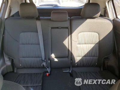 Zdjęcie 10 z 13 samochodu: 2020 KIA SPORTAGE LX VIN:KNDPM3AC7L7769135 - miniatura