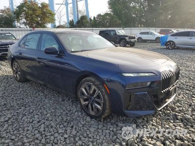 Czwarte zdjęcie samochodu z boku: 2023 BMW 760 XI VIN:WBA33EJ08PCL71221 - miniatura