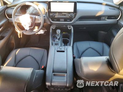 Zdjęcie 8 z 13 samochodu: 2026 TOYOTA GRAND HIGHLANDER XLE VIN:5TDAAAB55TS138232 - miniatura