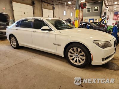 Czwarte zdjęcie samochodu z boku: 2011 BMW 750 LXI VIN:WBAKC8C59BC433076 - miniatura