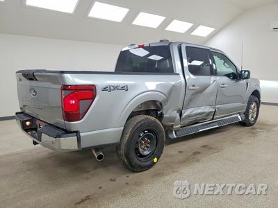 Trzecie zdjęcie samochodu z tyłu: 2025 FORD F150 XLT VIN:1FTEW3LP7SKE52615 - miniatura
