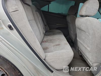 Zdjęcie 6 z 10 samochodu: 2003 TOYOTA CAMRY LE VIN:4T1BE32K43U218915 - miniatura