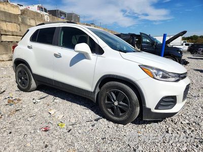 Czwarte zdjęcie samochodu z boku: 2018 CHEVROLET TRAX 1LT VIN:KL7CJLSB0JB536198 - miniatura