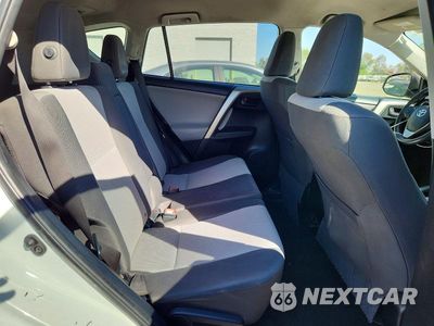 Zdjęcie 11 z 13 samochodu: 2015 TOYOTA RAV4 LE VIN:JTMZFREVXFJ047375 - miniatura