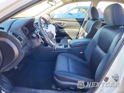Zdjęcie 7 z 13 samochodu: 2016 NISSAN ALTIMA 2.5 SR VIN:1N4AL3AP1GC239693 - miniatura