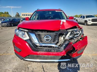 Piąte zdjęcie samochodu w środku: 2017 NISSAN ROGUE SV VIN:JN8AT2MVXHW267723 - miniatura