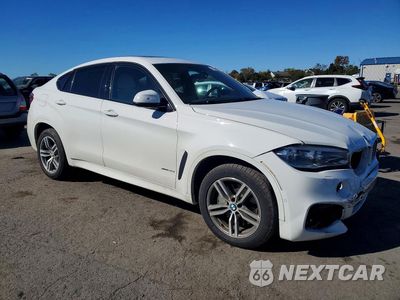 Czwarte zdjęcie samochodu z boku: 2015 BMW X6 XDRIVE50I VIN:5UXKU6C58F0F93897 - miniatura