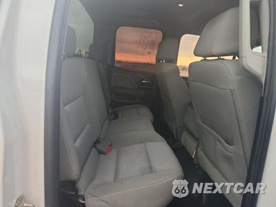 Zdjęcie 10 z 13 samochodu: 2017 CHEVROLET SILVERADO K2500 HEAVY DUTY VIN:1GC2KUEG7HZ286694 - miniatura