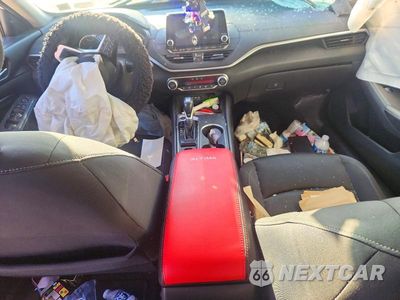 Zdjęcie 8 z 12 samochodu: 2019 NISSAN ALTIMA SV VIN:1N4BL4DW0KN304608 - miniatura