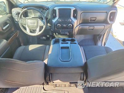 Zdjęcie 8 z 13 samochodu: 2021 GMC SIERRA K1500 SLE VIN:3GTU9BET1MG435228 - miniatura
