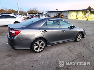 Trzecie zdjęcie samochodu z tyłu: 2014 TOYOTA CAMRY SE SPORT VIN:4T1BF1FK6EU425966 - miniatura