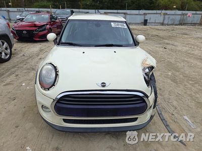 Piąte zdjęcie samochodu w środku: 2017 MINI COOPER VIN:WMWXU1C57H2E17552 - miniatura