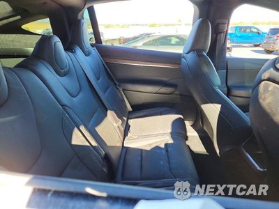 Zdjęcie 11 z 14 samochodu: 2022 TESLA MODEL X VIN:7SAXCDE57NF336757 - miniatura