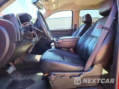 Zdjęcie 7 z 12 samochodu: 2011 CHEVROLET SILVERADO K1500 LT VIN:3GCPKSE37BG257940 - miniatura