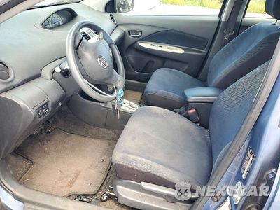 Zdjęcie 7 z 12 samochodu: 2008 TOYOTA YARIS BASE VIN:JTDBT923384020579 - miniatura