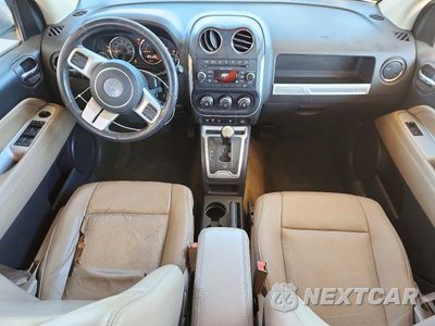 Zdjęcie 8 z 13 samochodu: 2016 JEEP COMPASS LATITUDE VIN:1C4NJCEA9GD775275 - miniatura