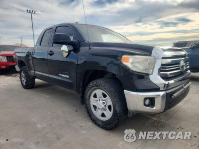 Czwarte zdjęcie samochodu z boku: 2016 TOYOTA TUNDRA SR5 VIN:5TFRM5F12GX107156 - miniatura
