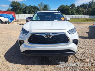 Piąte zdjęcie samochodu w środku: 2022 TOYOTA HIGHLANDER LIMITED VIN:5TDYZRAH6NS092673 - miniatura