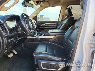 Zdjęcie 7 z 12 samochodu: 2020 RAM 1500 LARAMIE VIN:1C6SRFJM2LN418139 - miniatura
