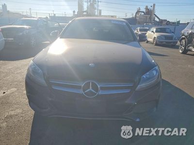 Piąte zdjęcie samochodu w środku: 2017 MERCEDES-BENZ C 300 VIN:55SWF4JB1HU224972 - miniatura