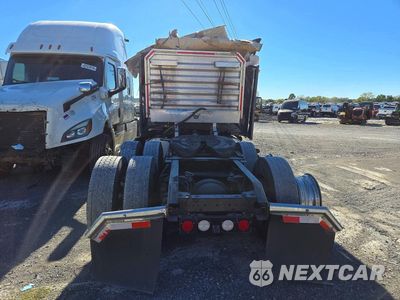 Zdjęcie 6 z 13 samochodu: 2022 KENWORTH T680 SEMI TRUCK VIN:1XKYD49X3NJ492463 - miniatura