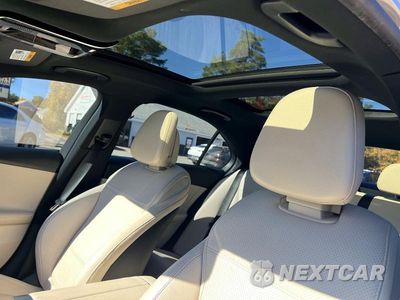 Zdjęcie 9 z 10 samochodu: 2022 MERCEDES-BENZ C 300 VIN:W1KAF4GBXNR058028 - miniatura