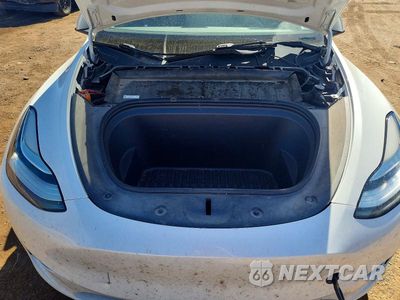 Zdjęcie 11 z 12 samochodu: 2023 TESLA MODEL Y VIN:7SAYGDEE1PA082990 - miniatura