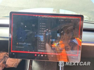Zdjęcie 9 z 12 samochodu: 2018 TESLA MODEL 3 VIN:5YJ3E1EA9JF018909 - miniatura