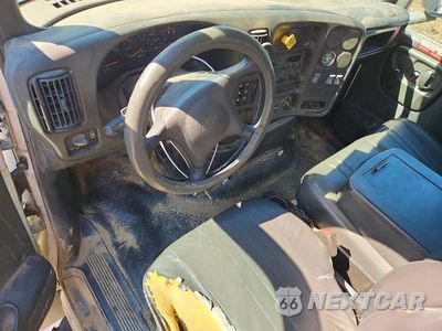 Zdjęcie 8 z 12 samochodu: 2006 CHEVROLET C7500 C7C042 VIN:1GBK7C1326F410419 - miniatura