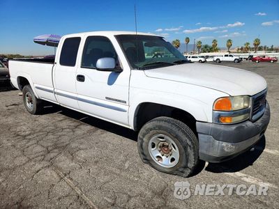 Czwarte zdjęcie samochodu z boku: 2002 GMC SIERRA C2500 HEAVY DUTY VIN:1GTHC29G92E173480 - miniatura