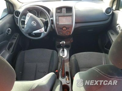 Zdjęcie 8 z 12 samochodu: 2019 NISSAN VERSA SV VIN:3N1CN7AP5KL867633 - miniatura