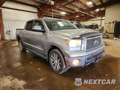 Czwarte zdjęcie samochodu z boku: 2010 TOYOTA TUNDRA CREWMAX LIMITED VIN:5TFHW5F10AX139603 - miniatura