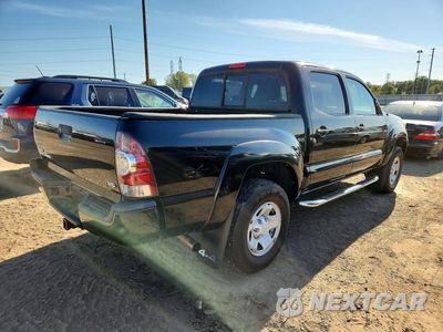 Trzecie zdjęcie samochodu z tyłu: 2015 TOYOTA TACOMA V6 VIN:5TFLU4EN6FX141054 - miniatura