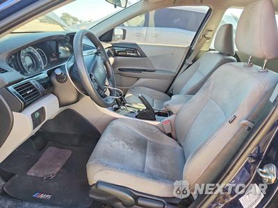 Zdjęcie 7 z 12 samochodu: 2017 HONDA ACCORD LX VIN:1HGCR2F3XHA200729 - miniatura