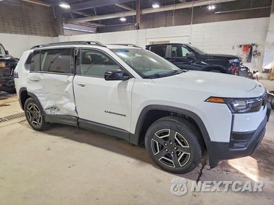 Czwarte zdjęcie samochodu z boku: 2026 JEEP CHEROKEE LAREDO VIN:3C4PJMB21TT262778 - miniatura
