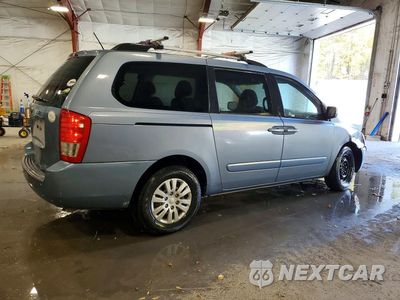 Trzecie zdjęcie samochodu z tyłu: 2011 KIA SEDONA LX VIN:KNDMG4C72B6384330 - miniatura