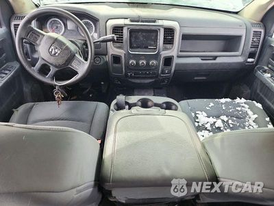 Zdjęcie 8 z 13 samochodu: 2014 RAM 2500 ST VIN:3C6UR5CL4EG114331 - miniatura