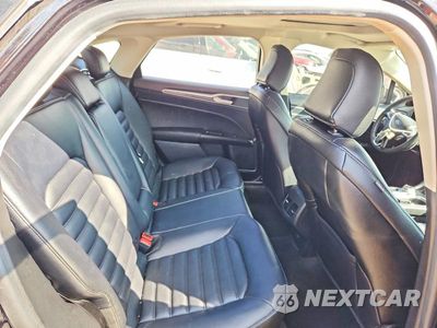 Zdjęcie 10 z 12 samochodu: 2020 FORD FUSION SEL VIN:3FA6P0MU7LR163371 - miniatura