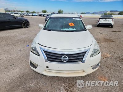 Piąte zdjęcie samochodu w środku: 2015 NISSAN ALTIMA 2.5 S VIN:1N4AL3AP7FN403791 - miniatura