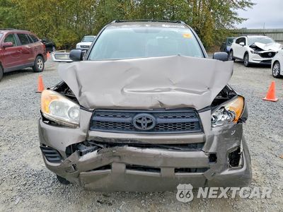 Piąte zdjęcie samochodu w środku: 2010 TOYOTA RAV4 BASE VIN:JTMBF4DV1AD038108 - miniatura